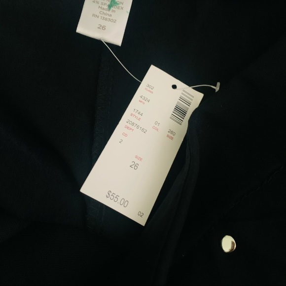 Avenue BLACK Super Stretch Pull On Capri NWT 26 - Picture 6 of 6